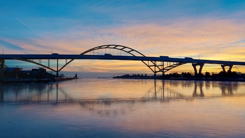 hoan bridge and lake michigan sunset