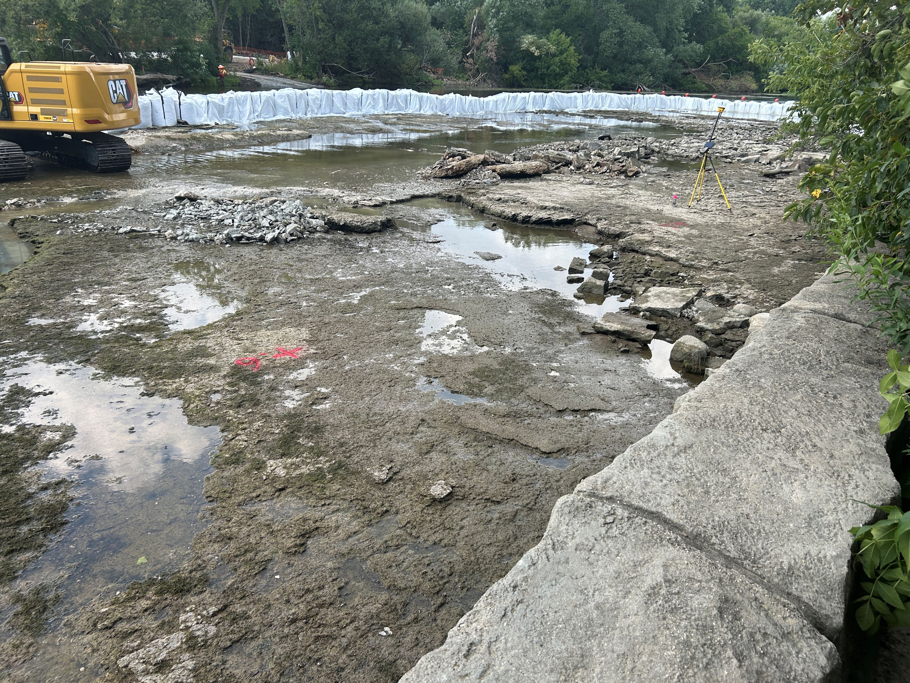 East side of the river dewatered