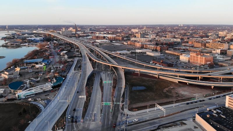 Milwaukee_Highway_Interchange_Tellier_800x450-min.jpg