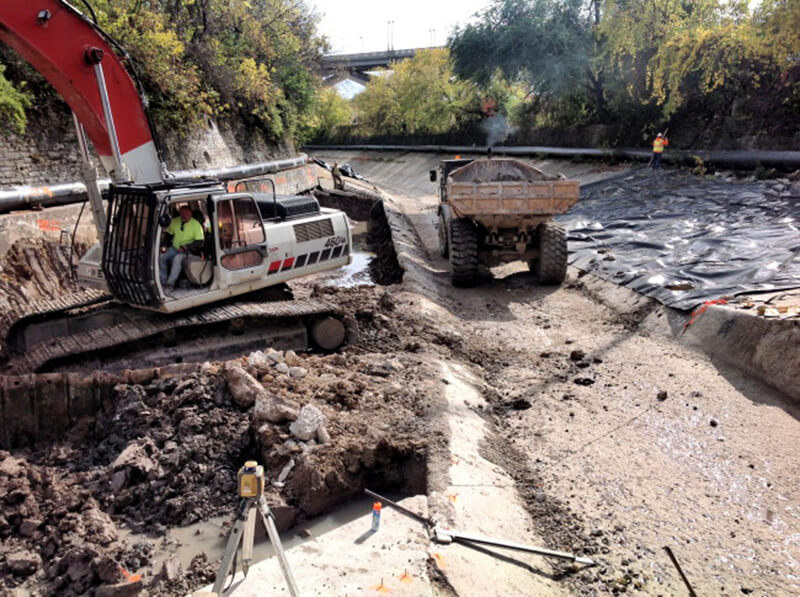 Menomonee River concrete removal