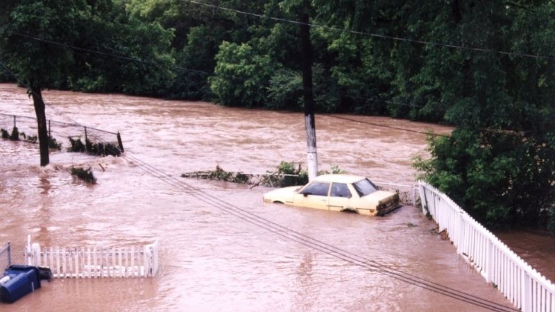 1998 Menomonee River Flooding